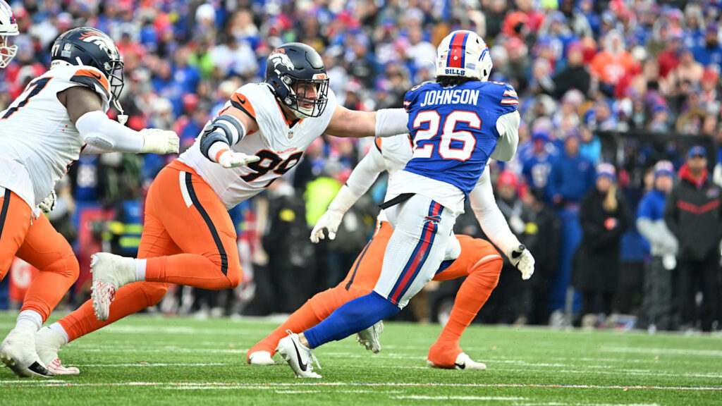 Broncos Players Grades from 31-7 Wildcard Loss to Bills