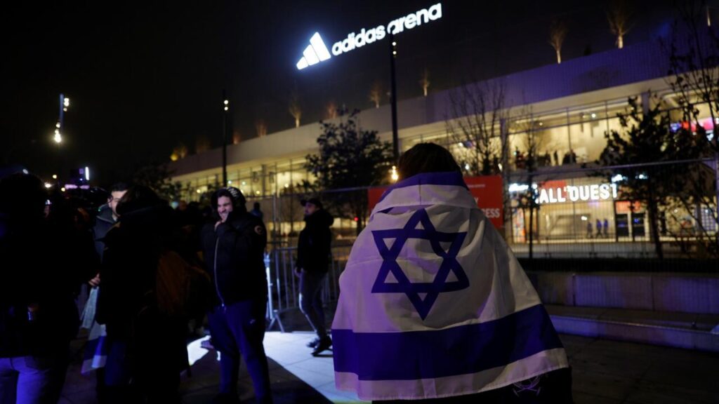 600 police on duty for Israeli club's 'high-risk' Paris basketball clash