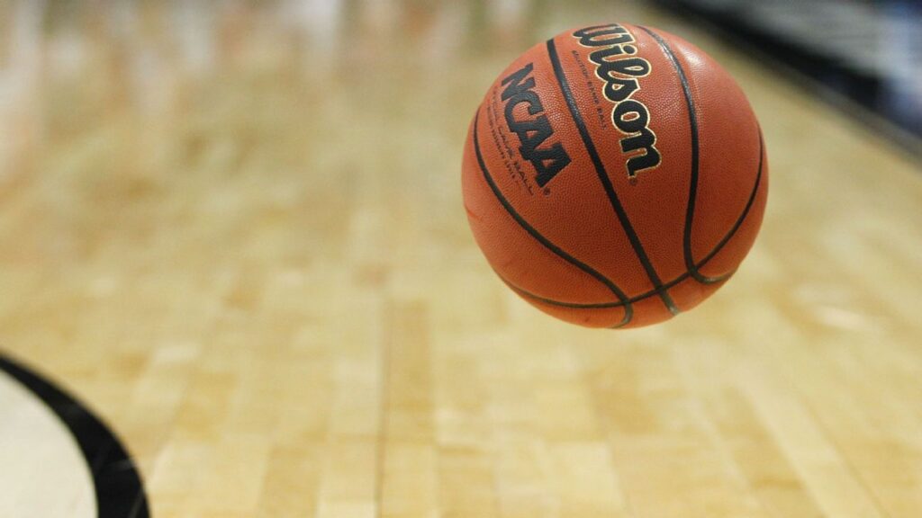 Former Georgetown basketball player Kevin Braswell dies at 46 Former Georgetown basketball player Kevin Braswell dies at 46