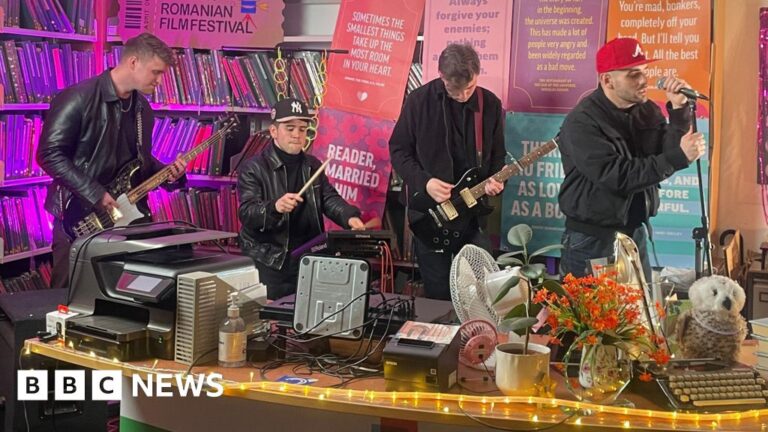 Suffolk New College students host gig in Ipswich County Library