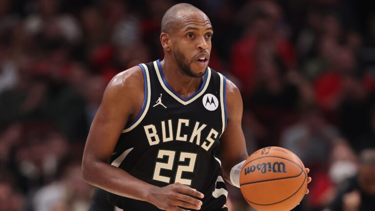 What did the Milwaukee Bucks gain and lose in the Khris Middleton trade?