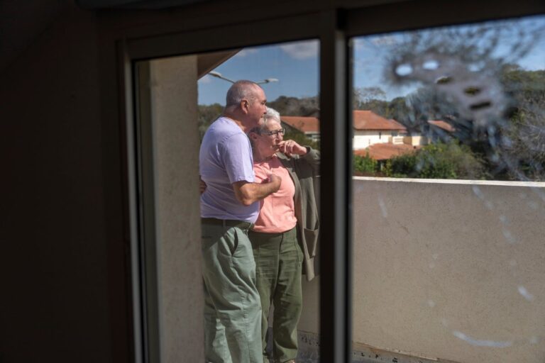 Teddy bear helps hostage’s British family come to terms with grief amid joy over his release