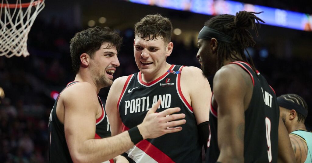 Portland Trail Blazers Breeze By Charlotte Hornets for 53-Point Win Portland Trail Blazers Breeze By Charlotte Hornets for 53-Point Win