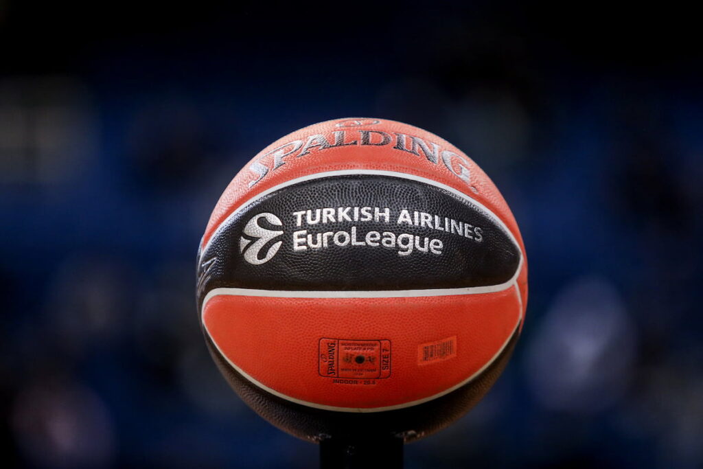 Anadolu Efes Istanbul-Maccabi Playtika Tel Aviv | RS Round 32 Highlights