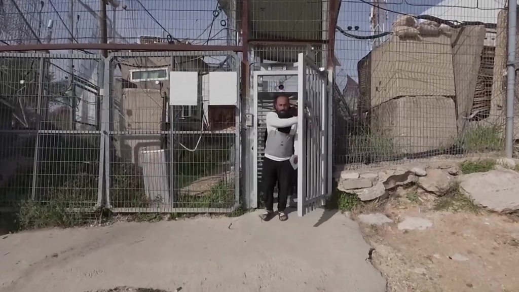 Oscar-winning Palestinian film director leaves detention